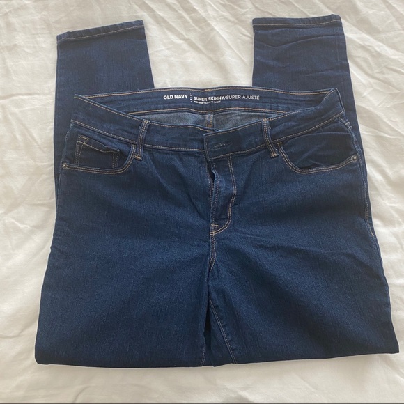 Old Navy Super Skinny Dark Wash Jeans - Picture 3 of 4